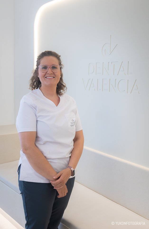 Mª Dolores, auxiliar dental